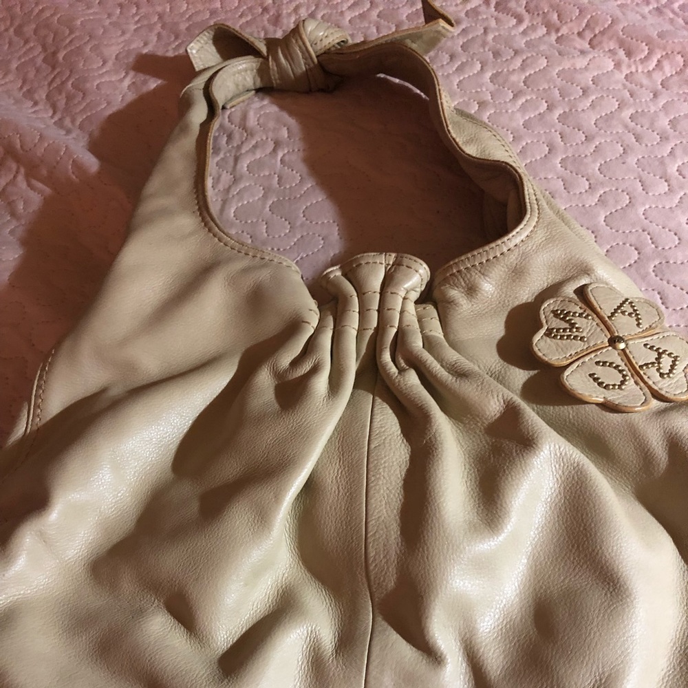 Use Marc Jacob leather shoulder bag